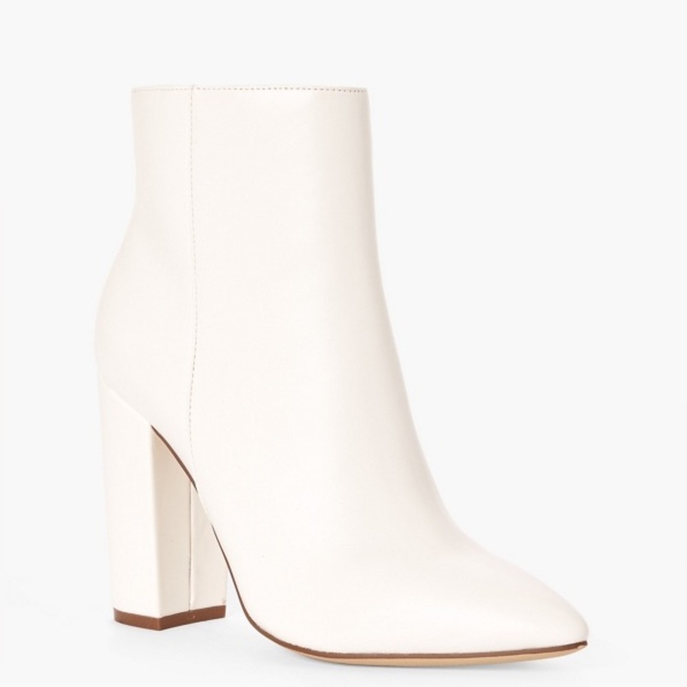 White boots Women’s 9.5